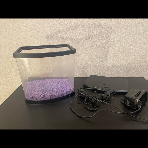 Fish tank with filter included - Picture 4 of 7